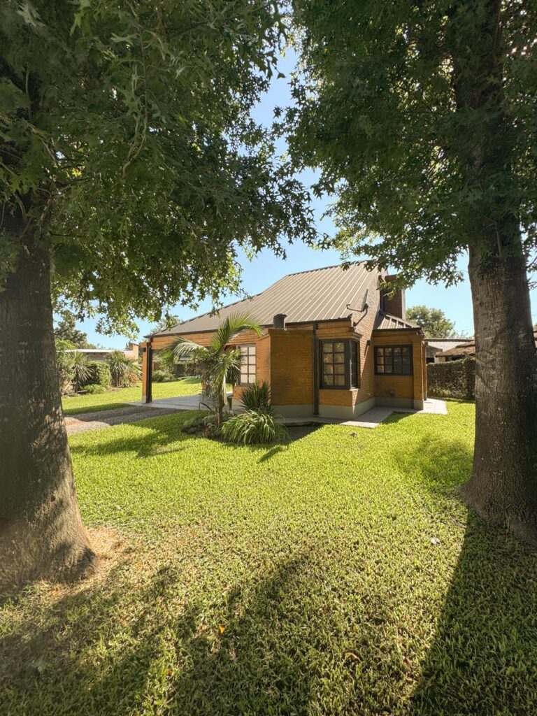 Brasil 1455 – Barrio Alborada, Esperanza, Santa Fe