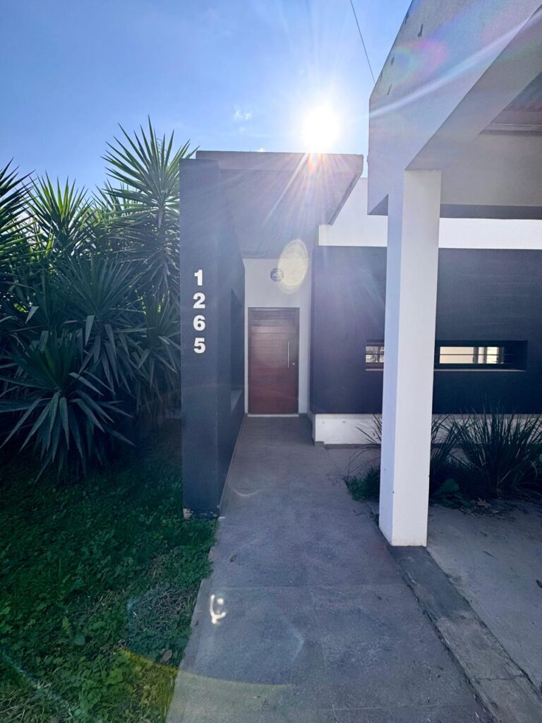 Brasil 1265 (Barrio Alborada)– Esperanza, Santa Fe