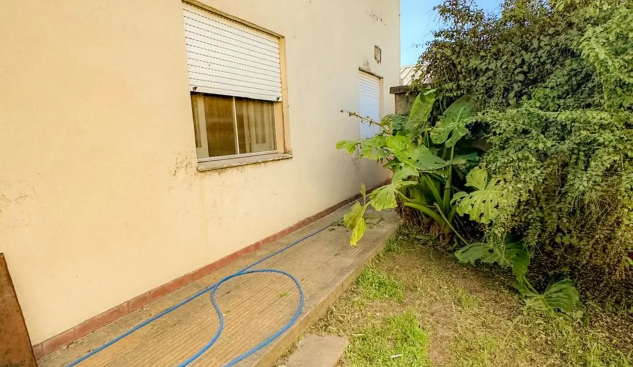 WhatsApp Image 2025-10-09 at 10.10.13 (1)_14_11zon