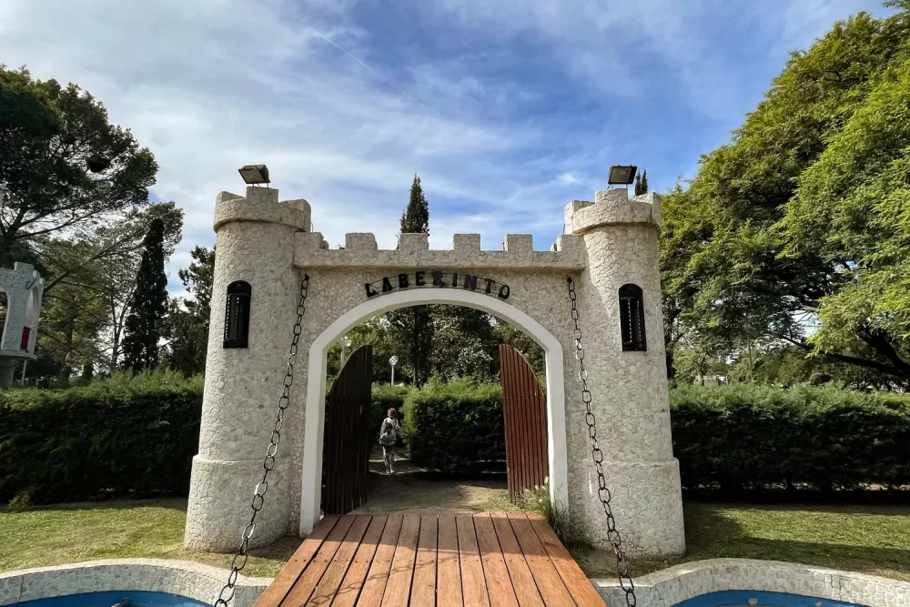 3A91D5DB-E70B-441E-92BC-E2BFF485BD22_9_11zon